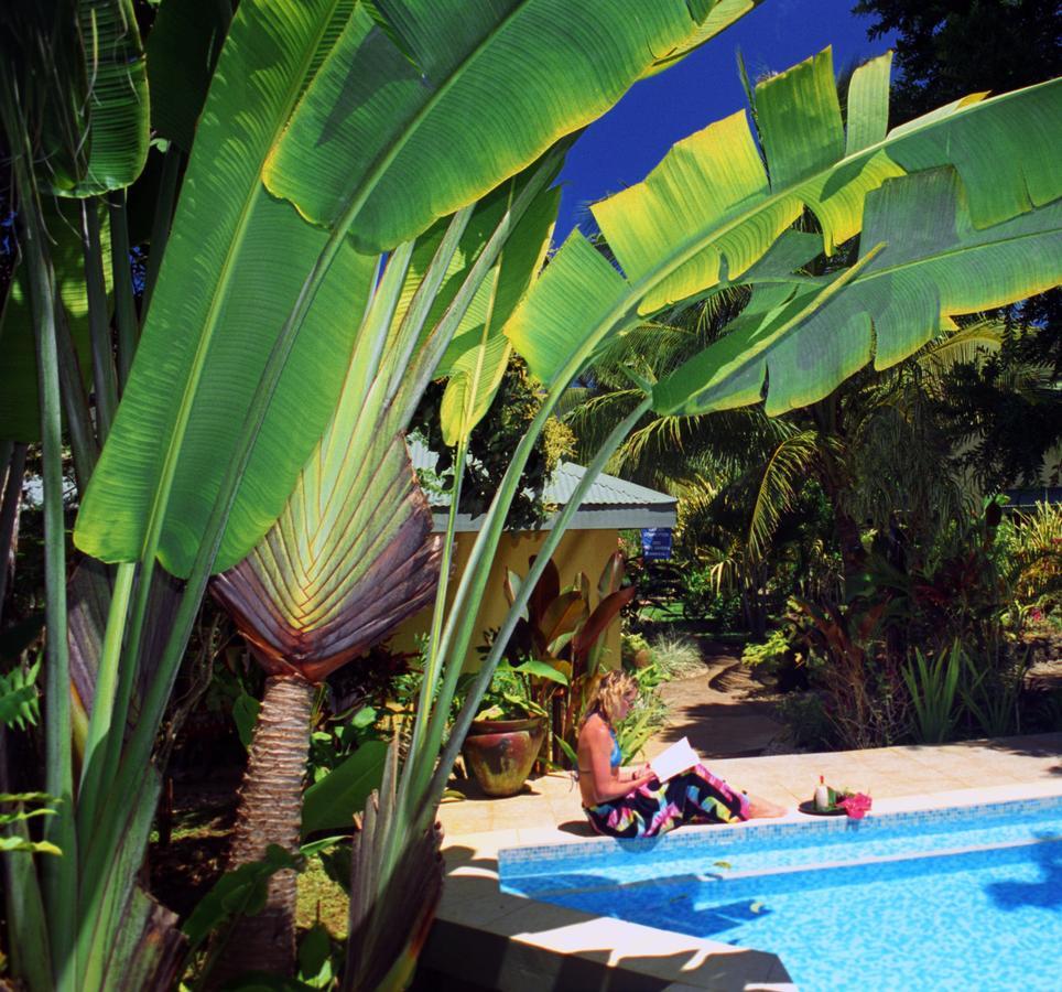 Poppy'S On The Lagoon Port Vila Exterior photo